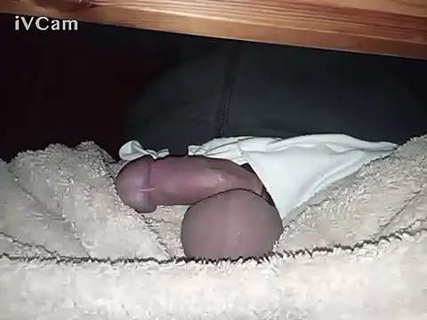 Snapshot of Bigdick666cm chatting on December 11, 9:11 pm Bigdick666cm online show from December 11, 9:11 pm