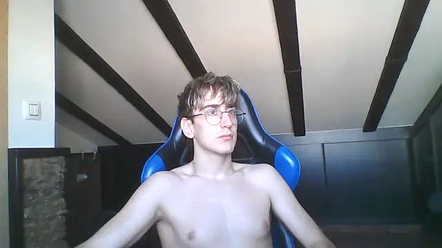 Troycm online show from April 22, 10:53 am