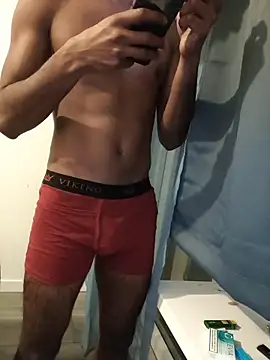 FullnighterBBC NL online show from January 11, 2:15 am