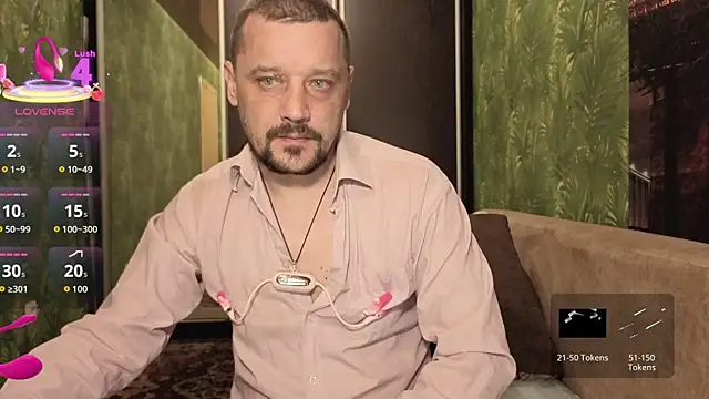 DanielOhCool online show from November 13, 5:12 am