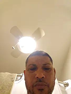 tropikboy online show from January 14, 9:47 am