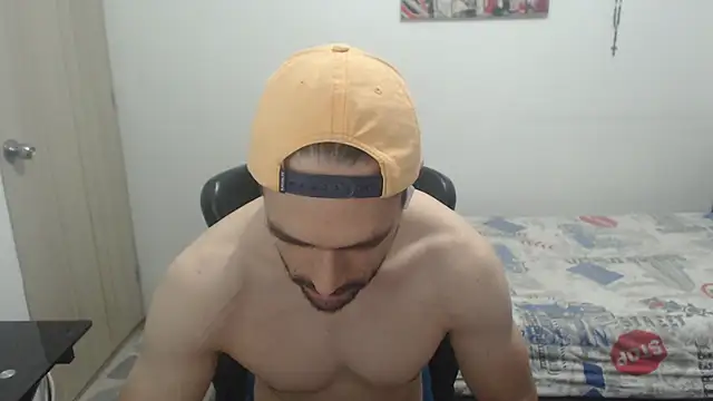 samuelgarcia  online show from June 16, 5:21 am