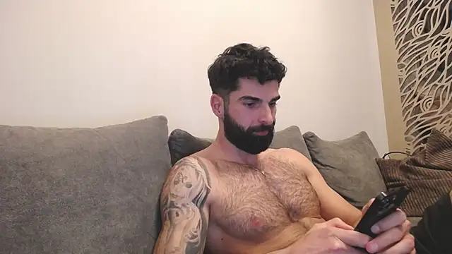 Verycutex online show from January 17, 11:00 pm