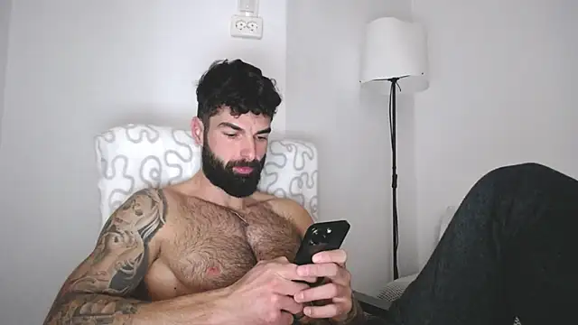 Verycutex online show from February 28, 7:05 am