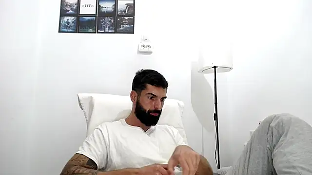 Verycutex online show from October 15, 2:24 pm