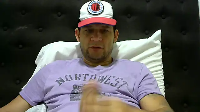 Snapshot of altenori112 chatting on February 3, 4:20 pm altenori112 online show from February 3, 4:20 pm