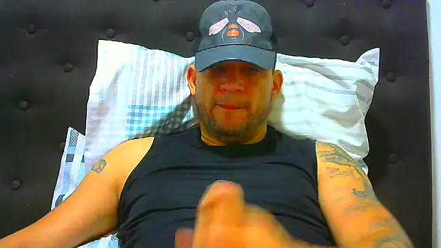 Snapshot of altenori112 chatting on September 29, 2:24 pm altenori112 online show from September 29, 2:24 pm