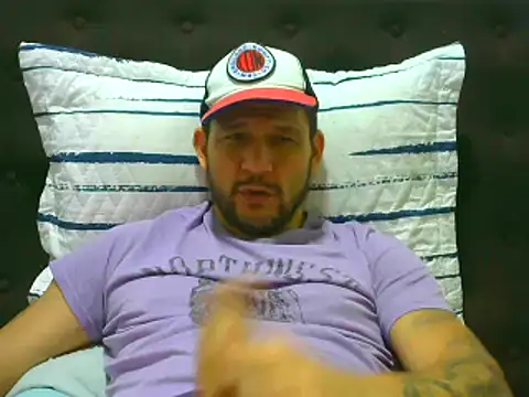 Snapshot of altenori112 chatting on October 18, 11:53 pm altenori112 online show from October 18, 11:53 pm