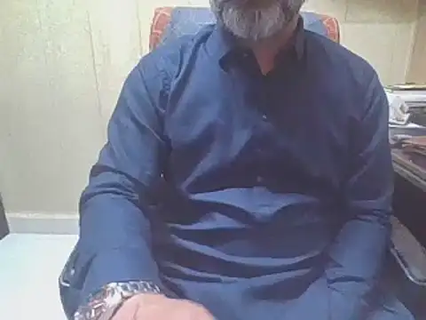 hairymaster95 online show from April 18, 4:36 am