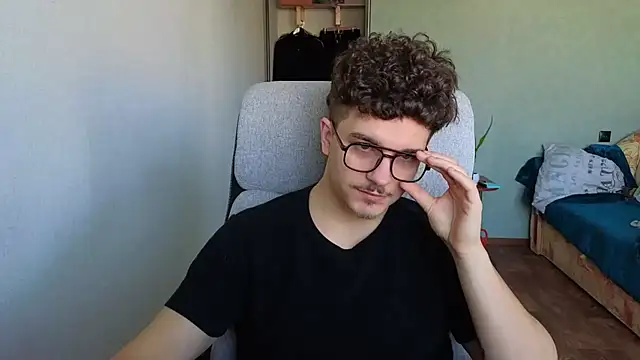 Remy Miles online show from January 16, 9:23 am