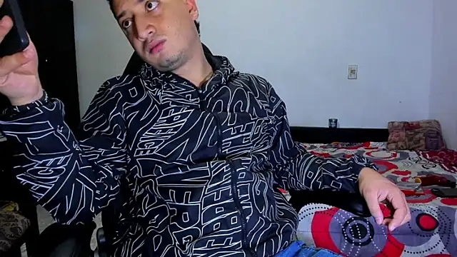 ares sexxx online show from April 5, 9:33 pm