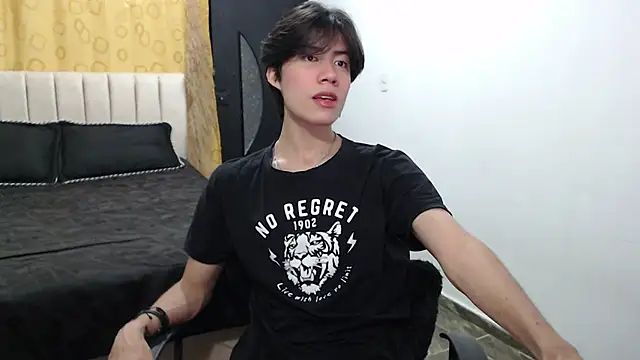 Snapshot of Elio-cam chatting on January 22, 5:16 am Elio-cam online show from January 22, 5:16 am