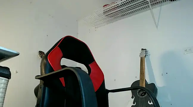 dann hill online show from February 8, 9:15 pm