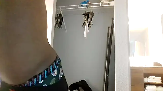 Maculine Stayr online show from April 1, 9:23 pm