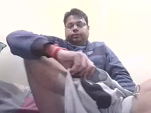 aakash ModelBrown online show from January 14, 2:33 pm