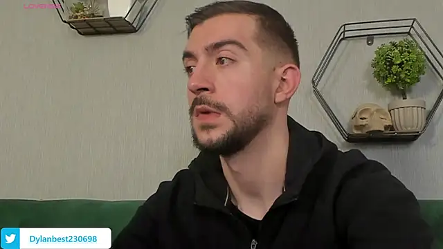 Dylan Best online show from October 6, 1:54 am