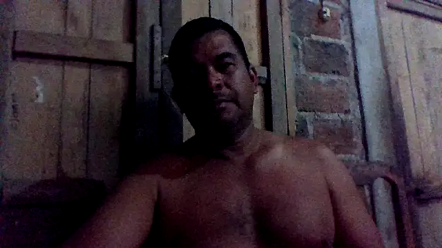 axomen online show from February 1, 2:43 am