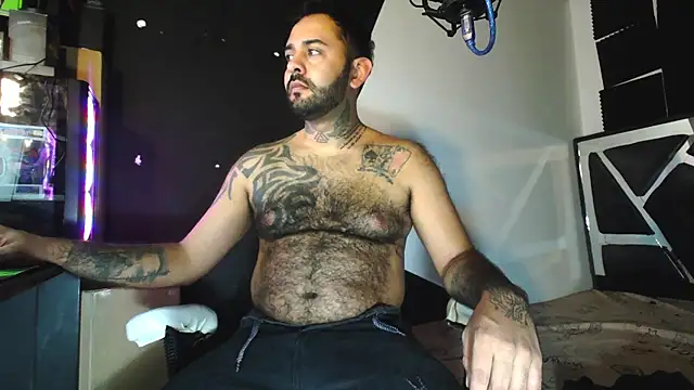 TeddyGominola  online show from November 6, 3:59 pm