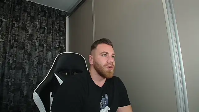 Thori92 online show from November 19, 8:09 pm