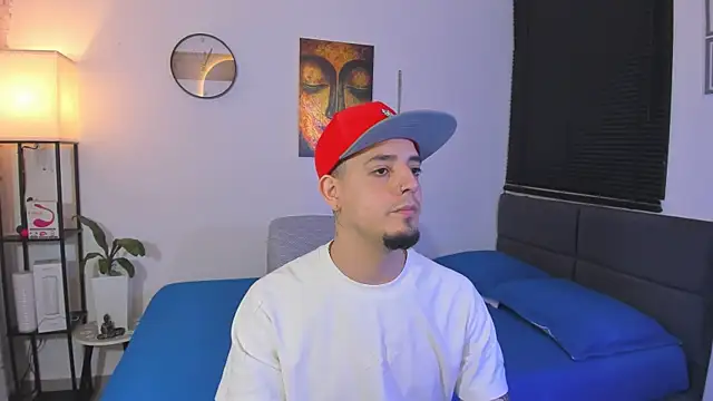 alejandro calderon1 online show from June 22, 5:57 am