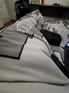 damndawg777 online show from November 19, 7:14 pm