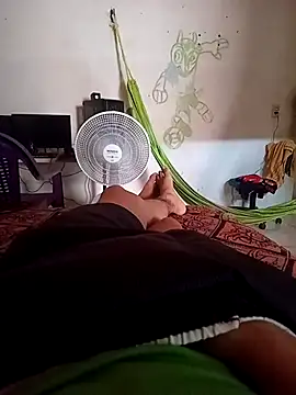 JOHN GOSTOSO online show from December 18, 3:52 pm