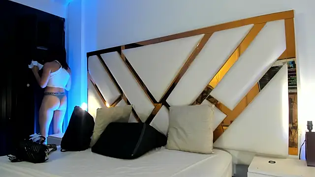 Aron cruz online show from April 17, 1:47 pm