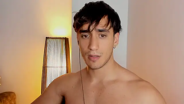 AlexRivera6 online show from December 22, 1:14 am