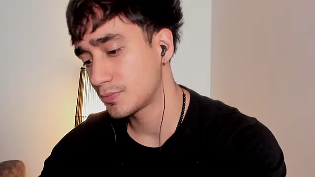 AlexRivera6 online show from February 3, 4:45 pm