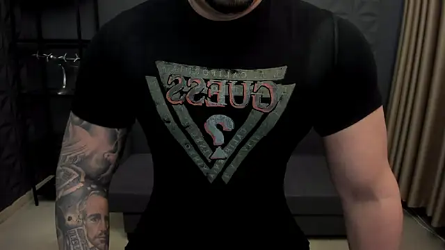 TonyWilcox online show from December 21, 6:52 am