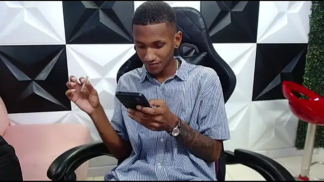 Snapshot of ManSant chatting on February 21, 3:10 pm ManSant online show from February 21, 3:10 pm