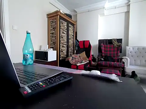 ALPHANDRE online show from September 22, 1:32 pm