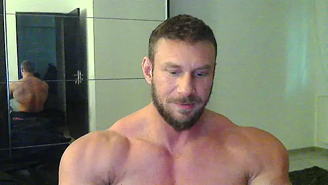 muscularkevin online show from March 8, 2:49 pm