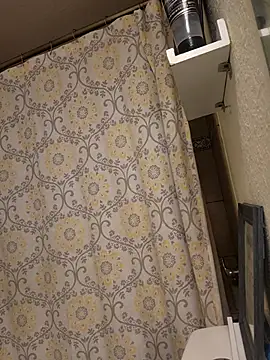 Hotredheadandtoungelasher online show from January 14, 5:12 am