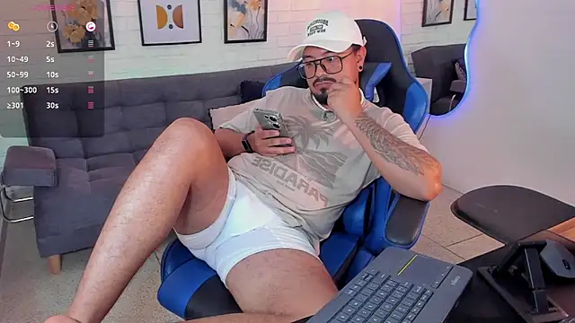 DaviidEvans  online show from September 14, 5:04 pm