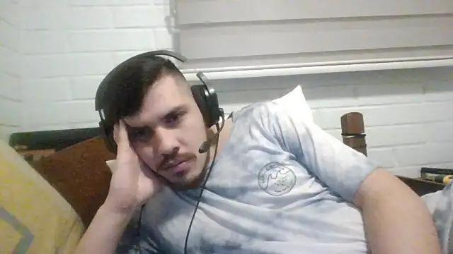 hung weeb online show from October 27, 3:53 am