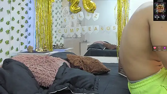 ChoreyTaiylor online show from September 19, 1:33 pm