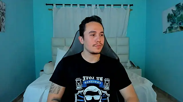 juan  jimenez online show from March 26, 10:47 pm