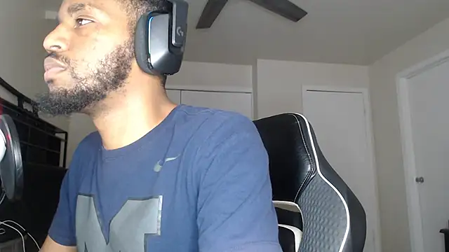 ChrisVacher online show from April 18, 10:42 pm