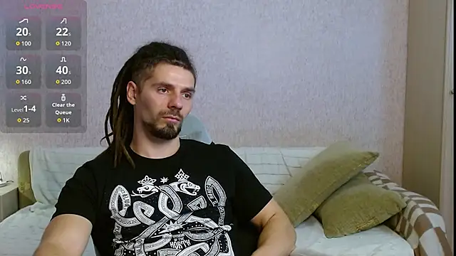 Aestheticguy101 online show from October 13, 11:16 am