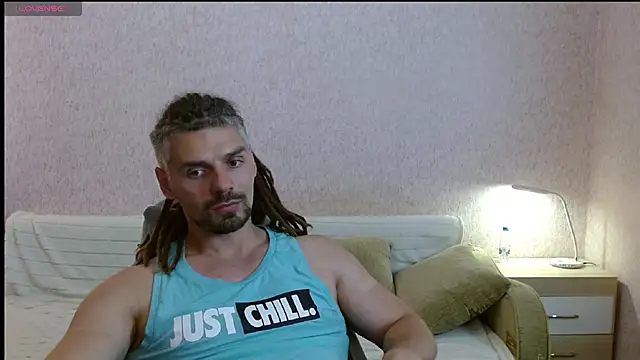 Aestheticguy101 online show from June 22, 4:44 pm