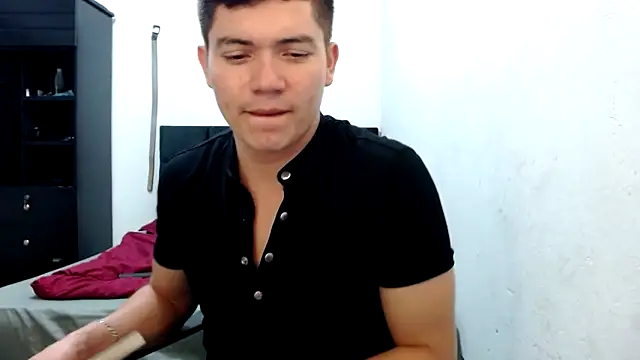 suckmydickbitch97 online show from March 22, 11:31 pm