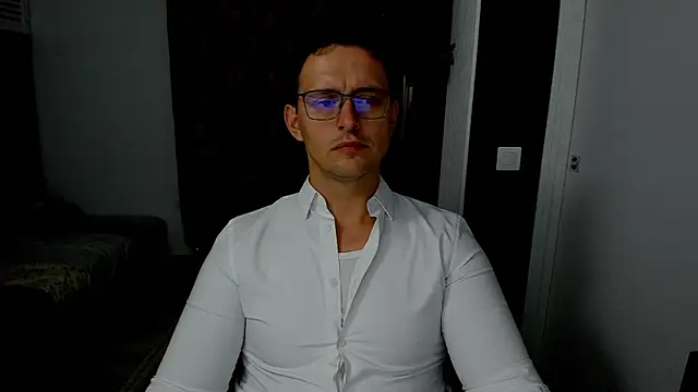 sexxymuscles4u online show from October 19, 12:52 pm