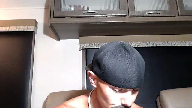 ThickD2C online show from April 19, 6:10 pm