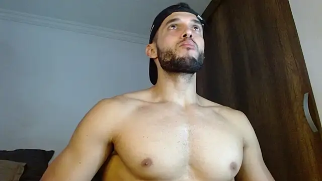 Noah jhonsonn online show from June 19, 4:12 pm