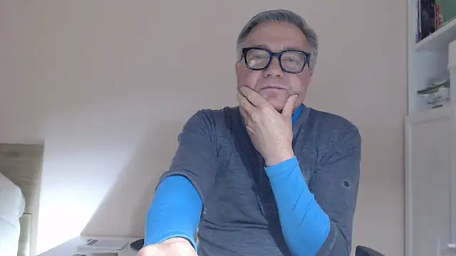 YOU6me online show from January 7, 5:29 pm