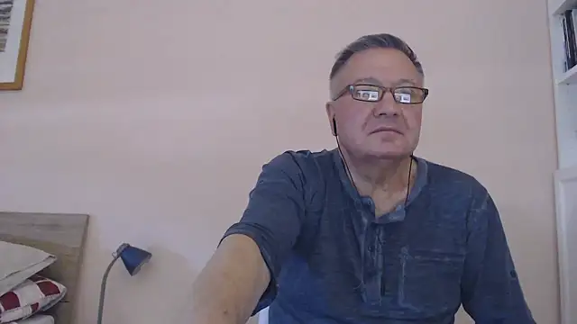 YOU6me online show from September 19, 2:17 pm