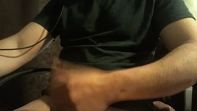 chic0secret0 online show from March 30, 9:32 am