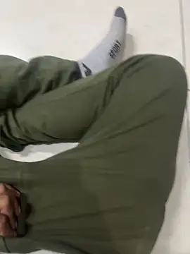 Snapshot of luciferdxm5 chatting on March 10, 4:07 am luciferdxm5 online show from March 10, 4:07 am