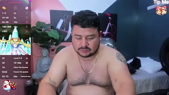 Snapshot of oso_dirty_ chatting on December 30, 5:44 pm oso dirty  online show from December 30, 5:44 pm